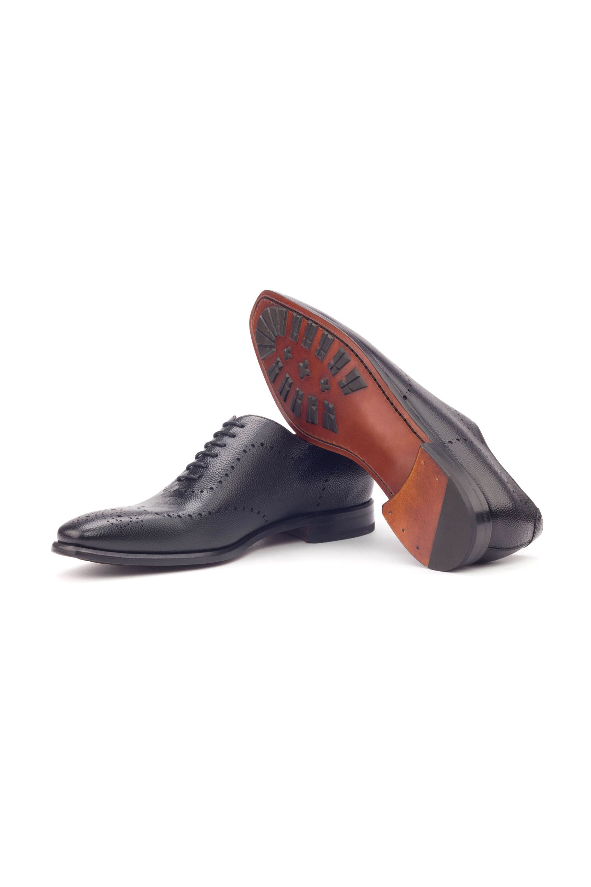 Black Pebble Grain Whole Cut